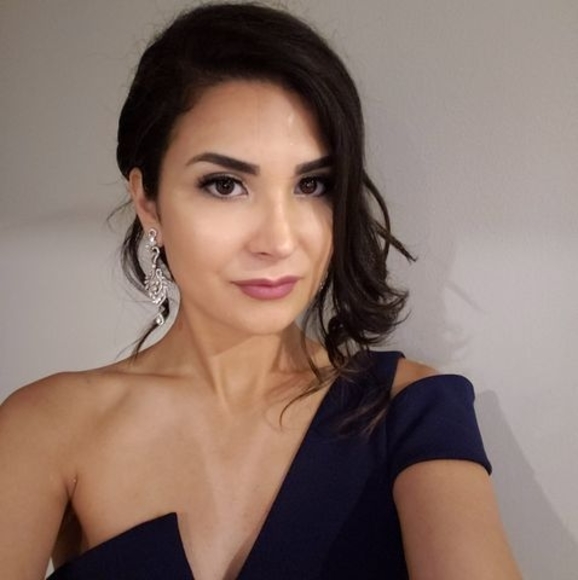 Meet your Posher, Lia - Picture 1 of 1